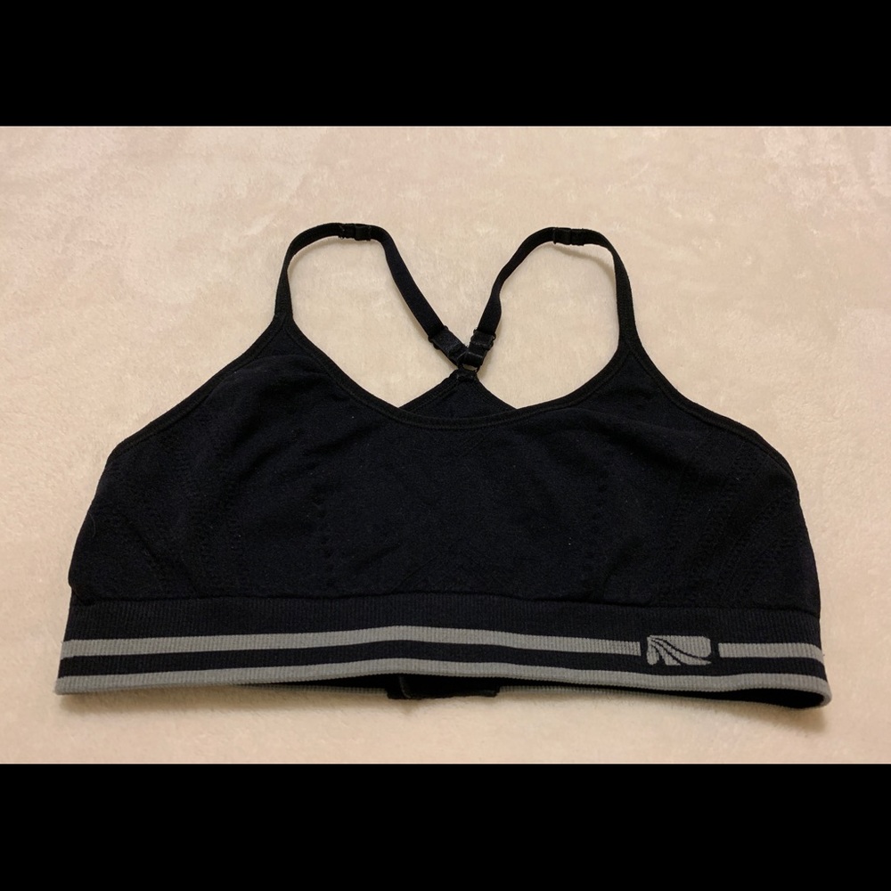 Markka Women’s sports bra